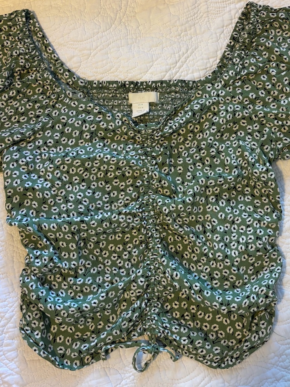 H&M Green Floral Ruched Crop Top